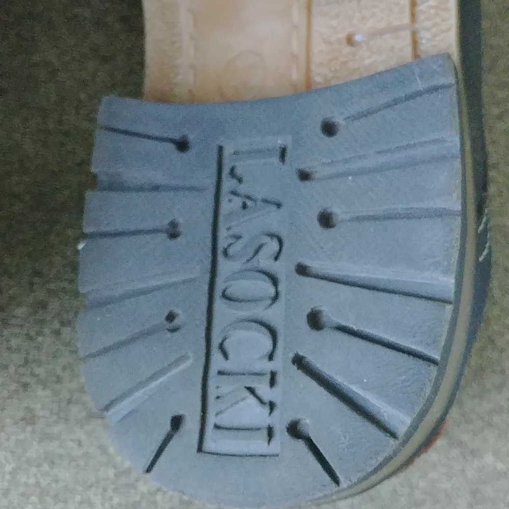 Leather shoes, European size 42/ Canadian 8, Blue color, great condition - Picture 9 of 10